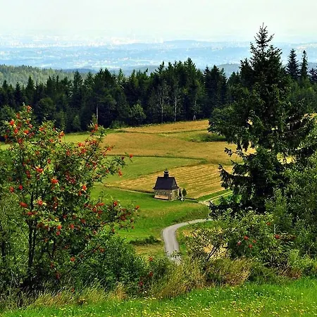 Vyhlidka Pod Javorovym Nyaraló